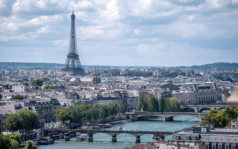 T-shirt souvenir de ville : le guide des 50 plus belles villes de France