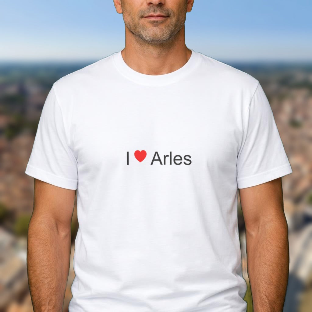 T-shirt I Love Arles porté