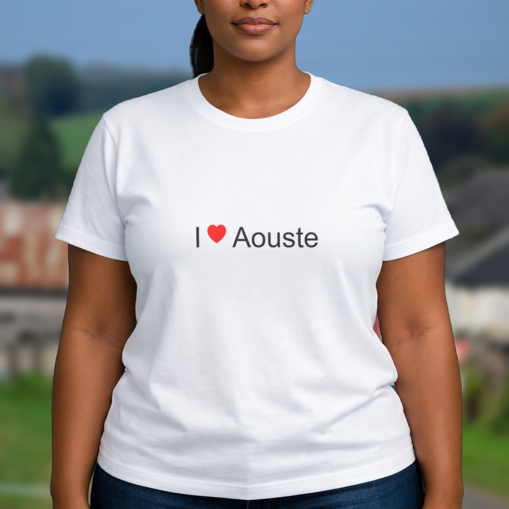 T-shirt I love Aouste porté