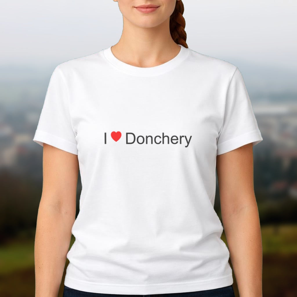 T-shirt I love Donchery porté