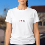 T-shirt I love Ifs porté