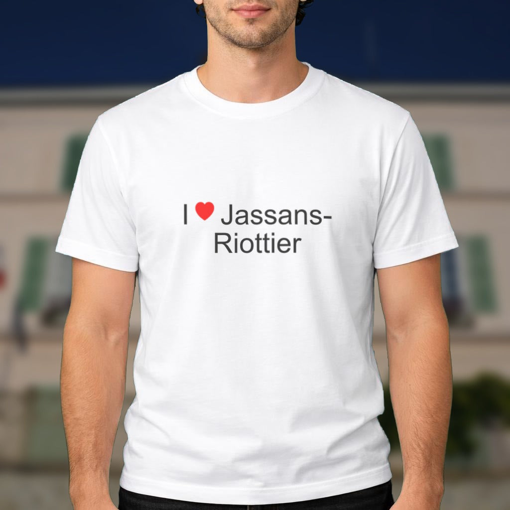 T-shirt I love Jassans-Riottier porté