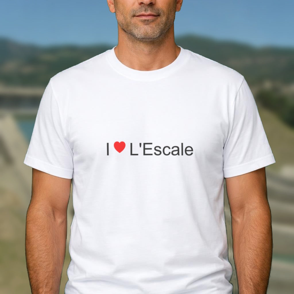 T-shirt I love L'Escale porté