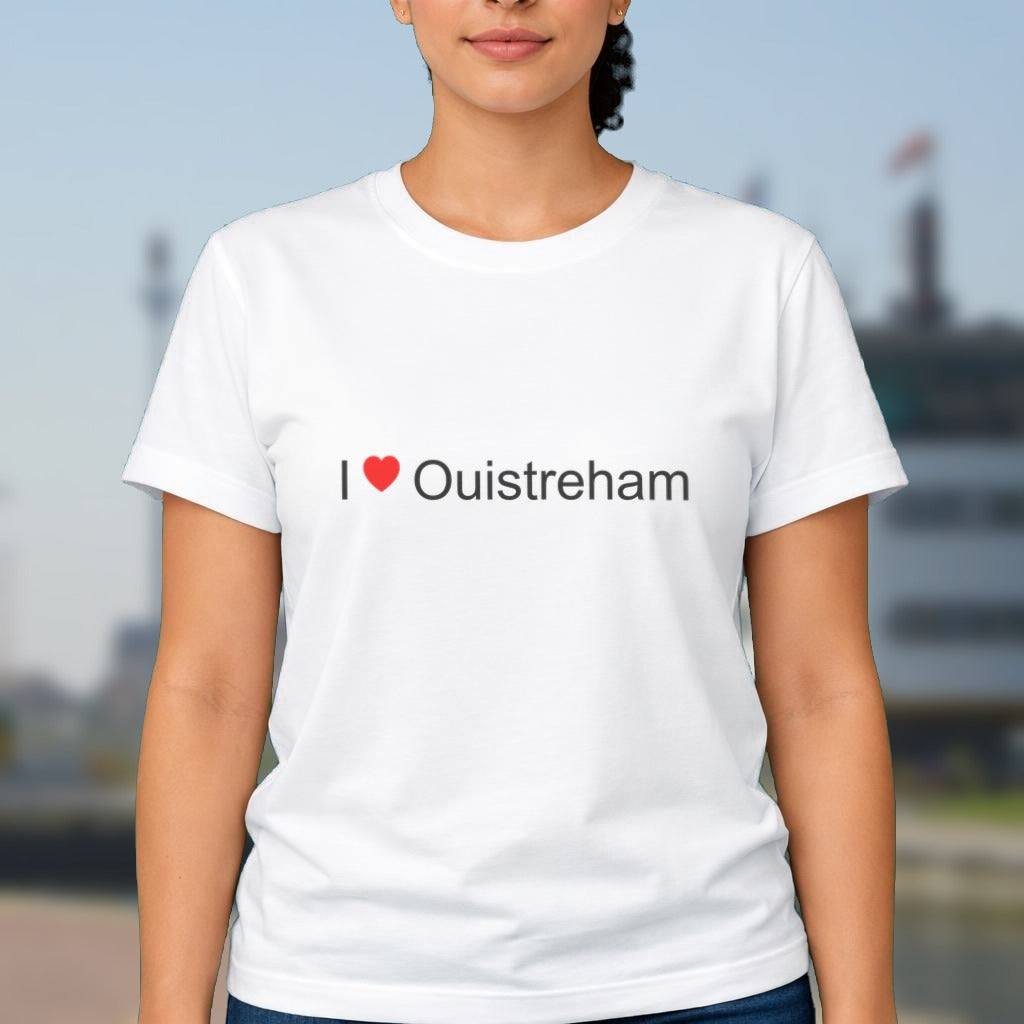 T-shirt I love Ouistreham porté