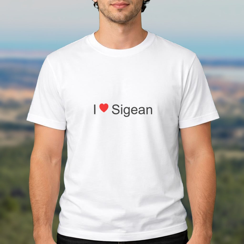 T-shirt I love Sigean porté