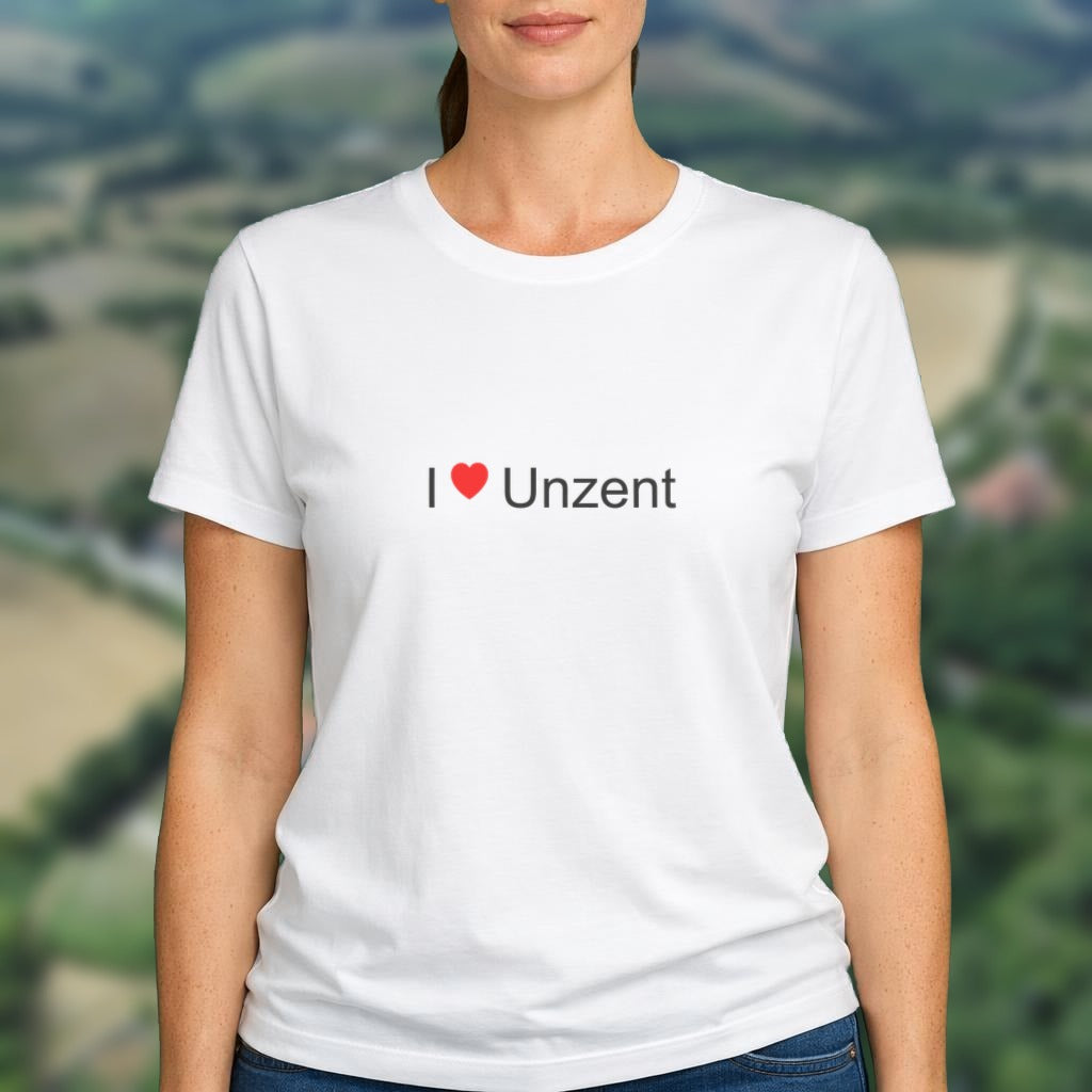 T-shirt I love Unzent porté